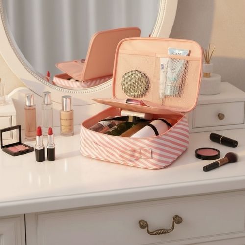 vanity maquillage femme rose rayure
