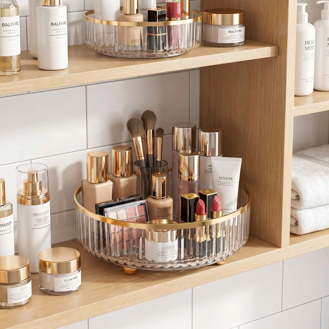 Quels sont les avantages d'un rangement maquillage rotatif ?