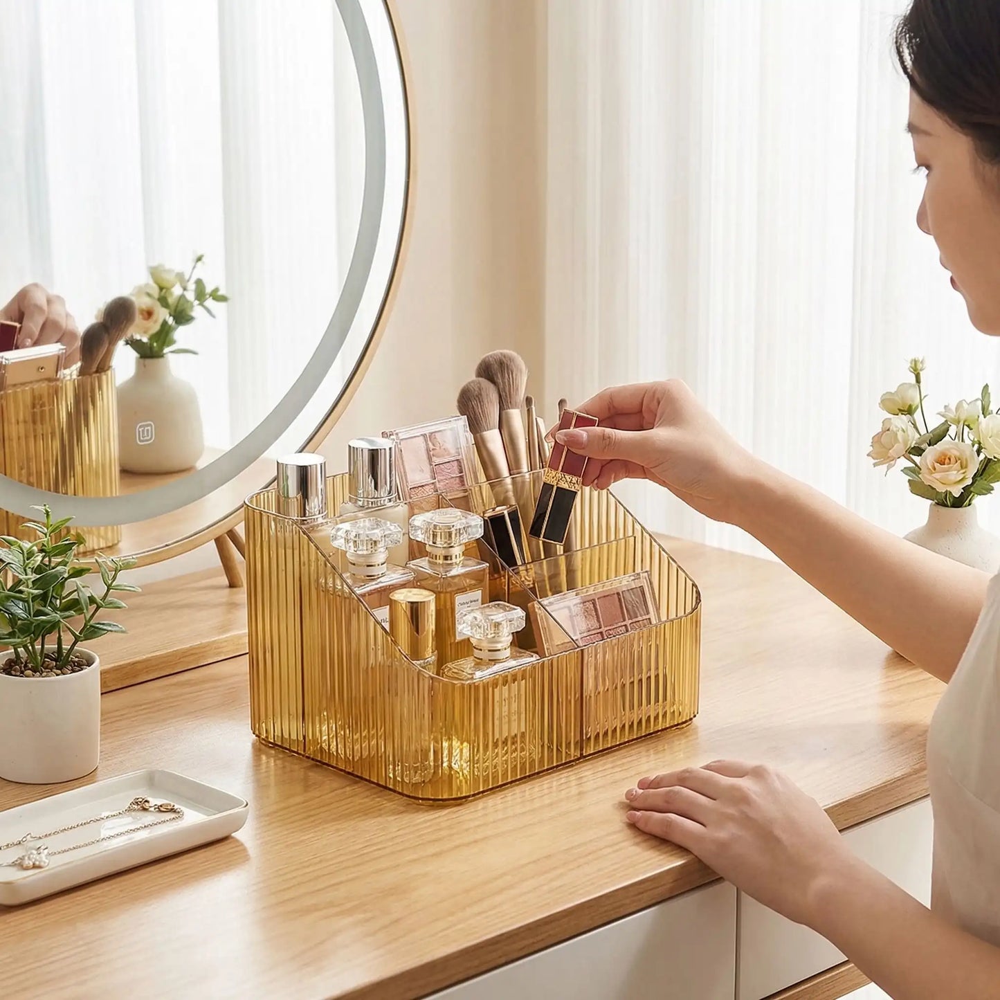 organisateur maquillage jaune