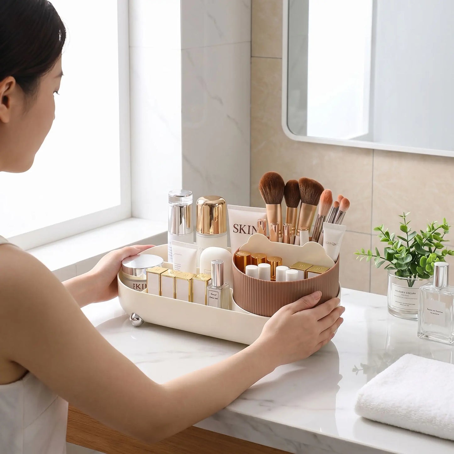 organisateur maquillage rotatif avec compartiments pratique