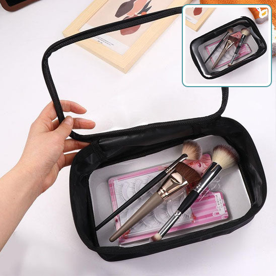 trousse de maquillage ouverte