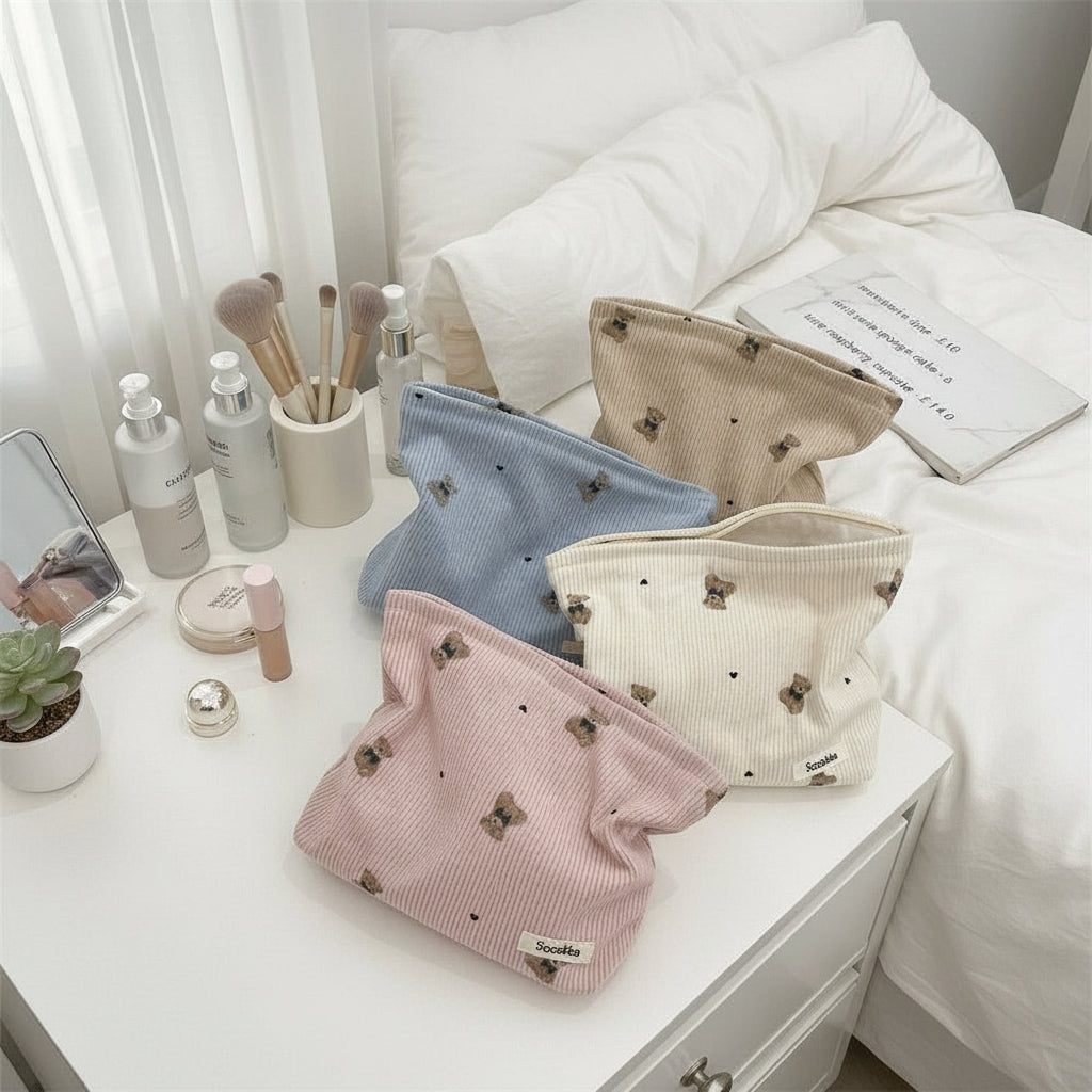 trousse de toilette existe quatres couleurs