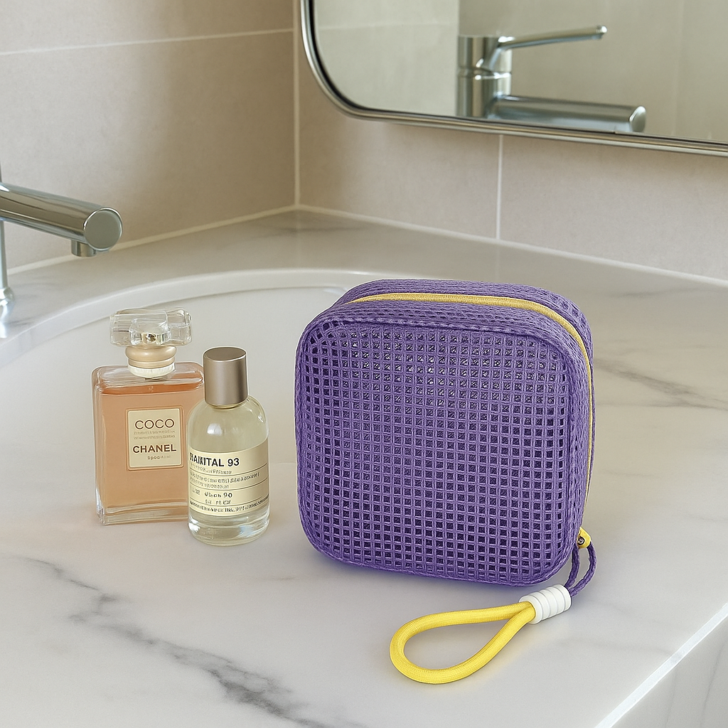 trousse maquillage mauve parfaite