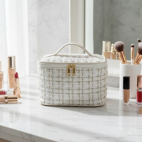 vanity femme faite avec tissu doux