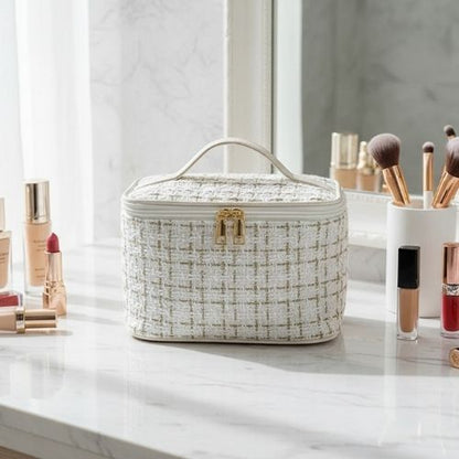 vanity femme faite avec tissu doux