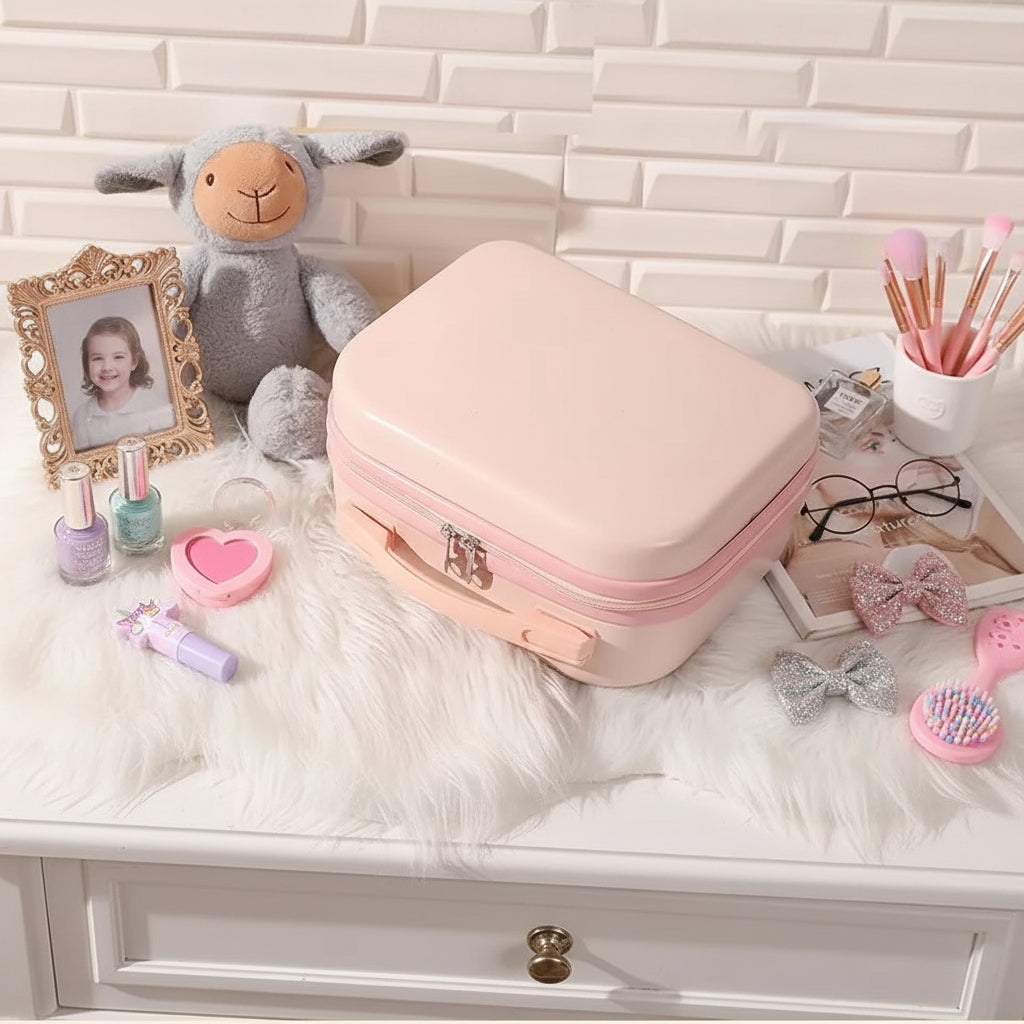 vanity rigide pose cote accessoires fille